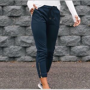 Zyia Navy Peak Zipper Jogger - Short 24” - XXXL - NWT